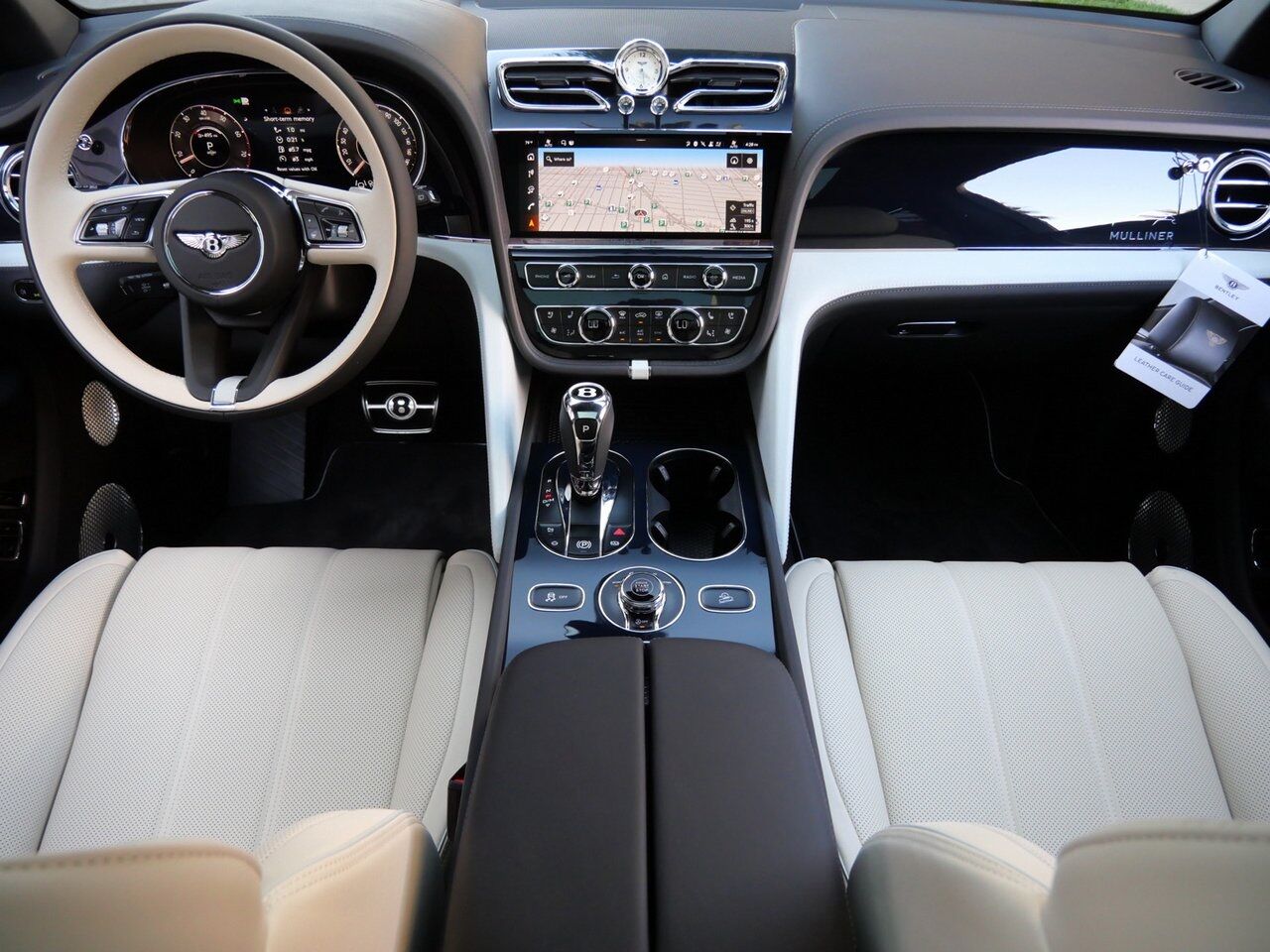 2025 Bentley Bentayga EWB Mulliner Lawrence KS