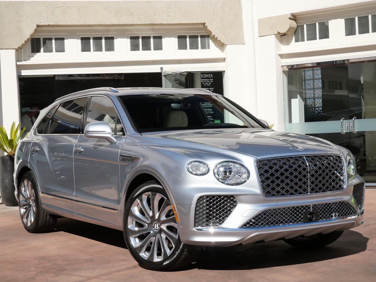 2025 Bentley Bentayga EWB Mulliner