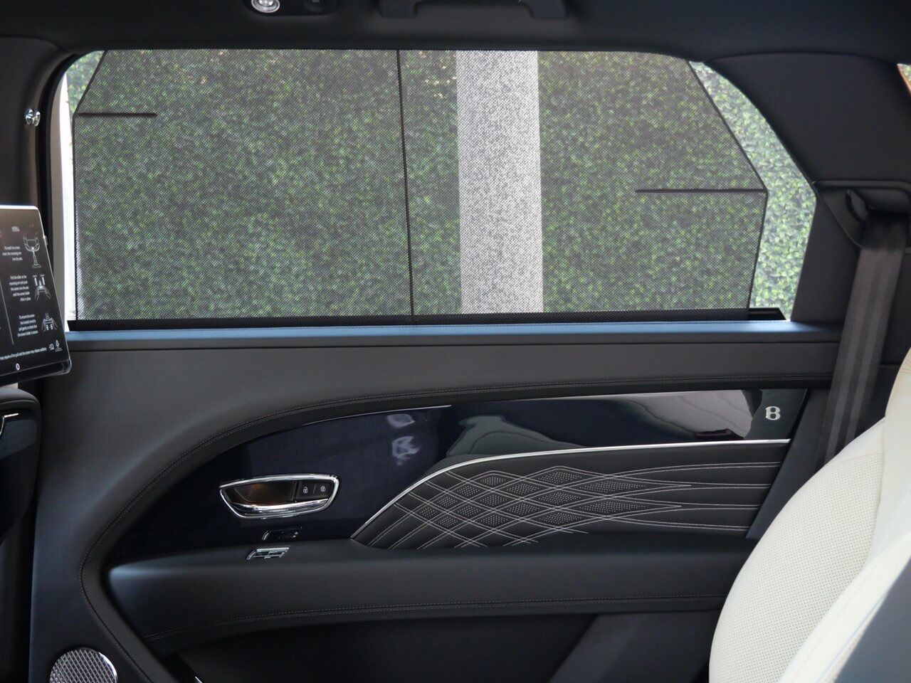 2025 Bentley Bentayga EWB Mulliner Lawrence KS