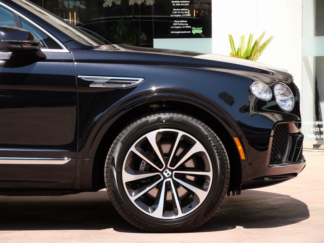 2025 Bentley Bentayga Hybrid Lawrence KS