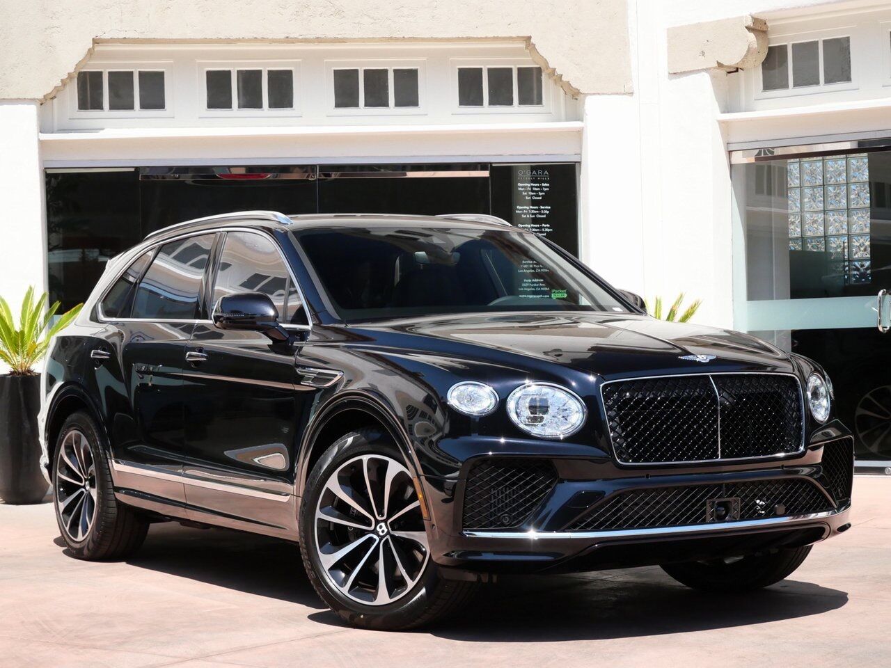 2025 Bentley Bentayga Hybrid Lawrence KS