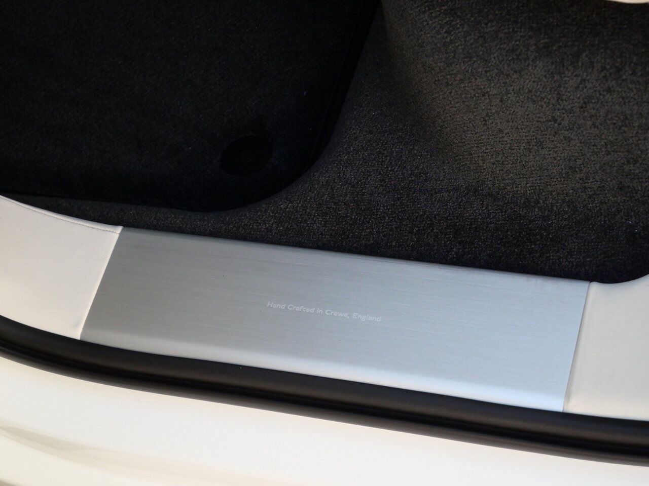 2025 Bentley Bentayga Hybrid Lawrence KS