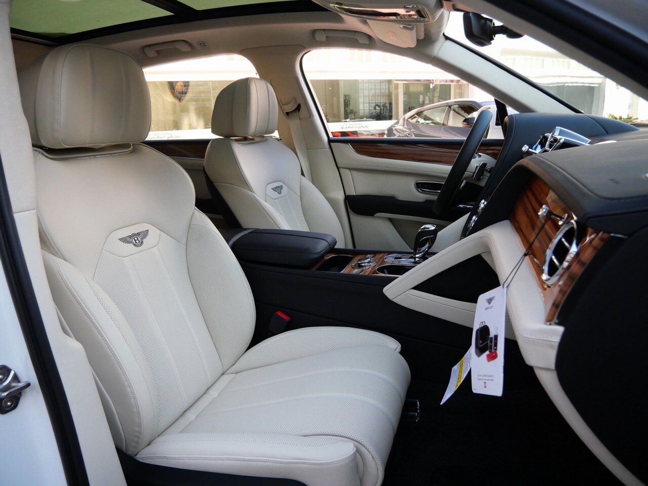 2025 Bentley Bentayga Hybrid Lawrence KS