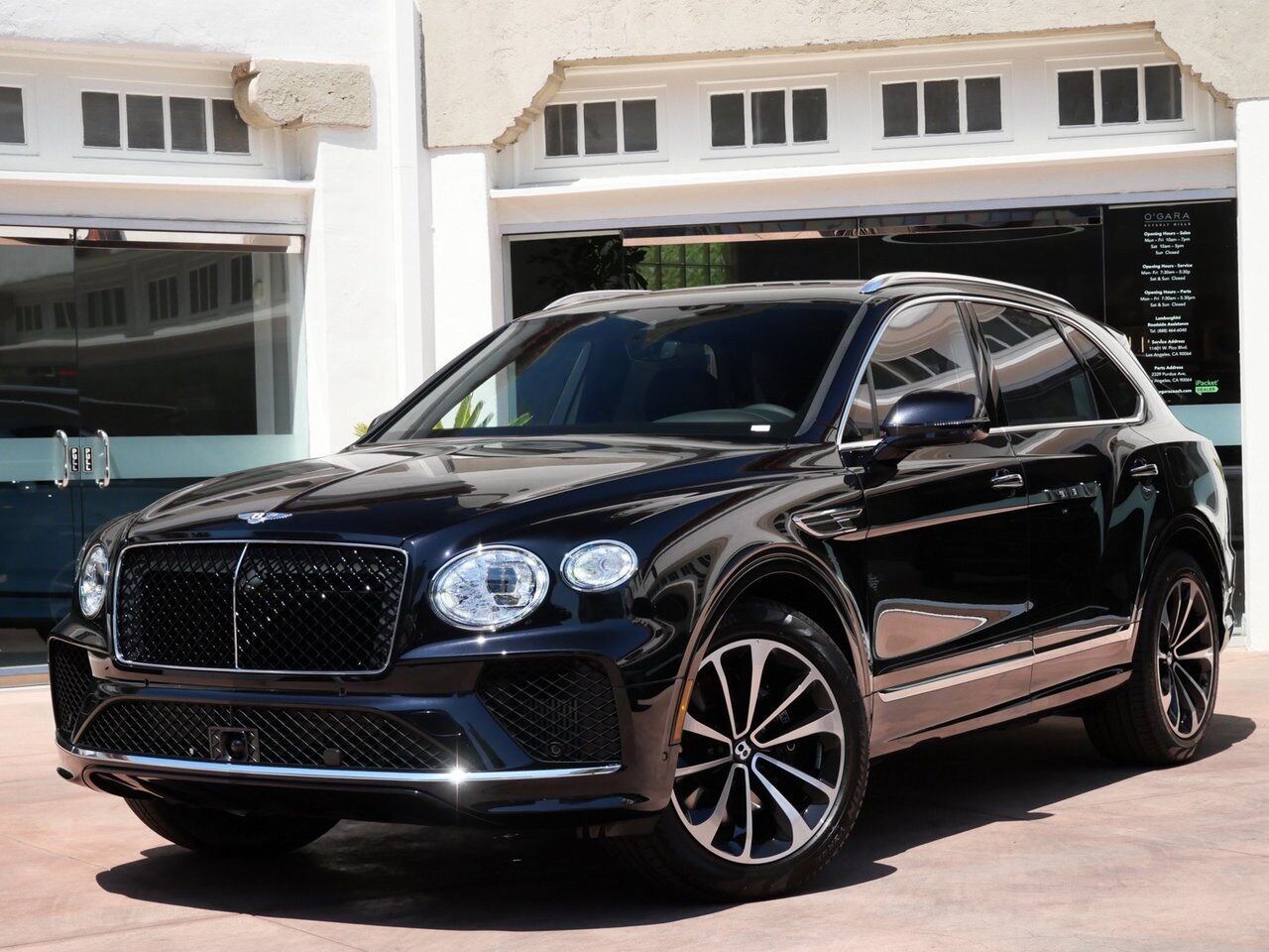 2025 Bentley Bentayga Hybrid Lawrence KS