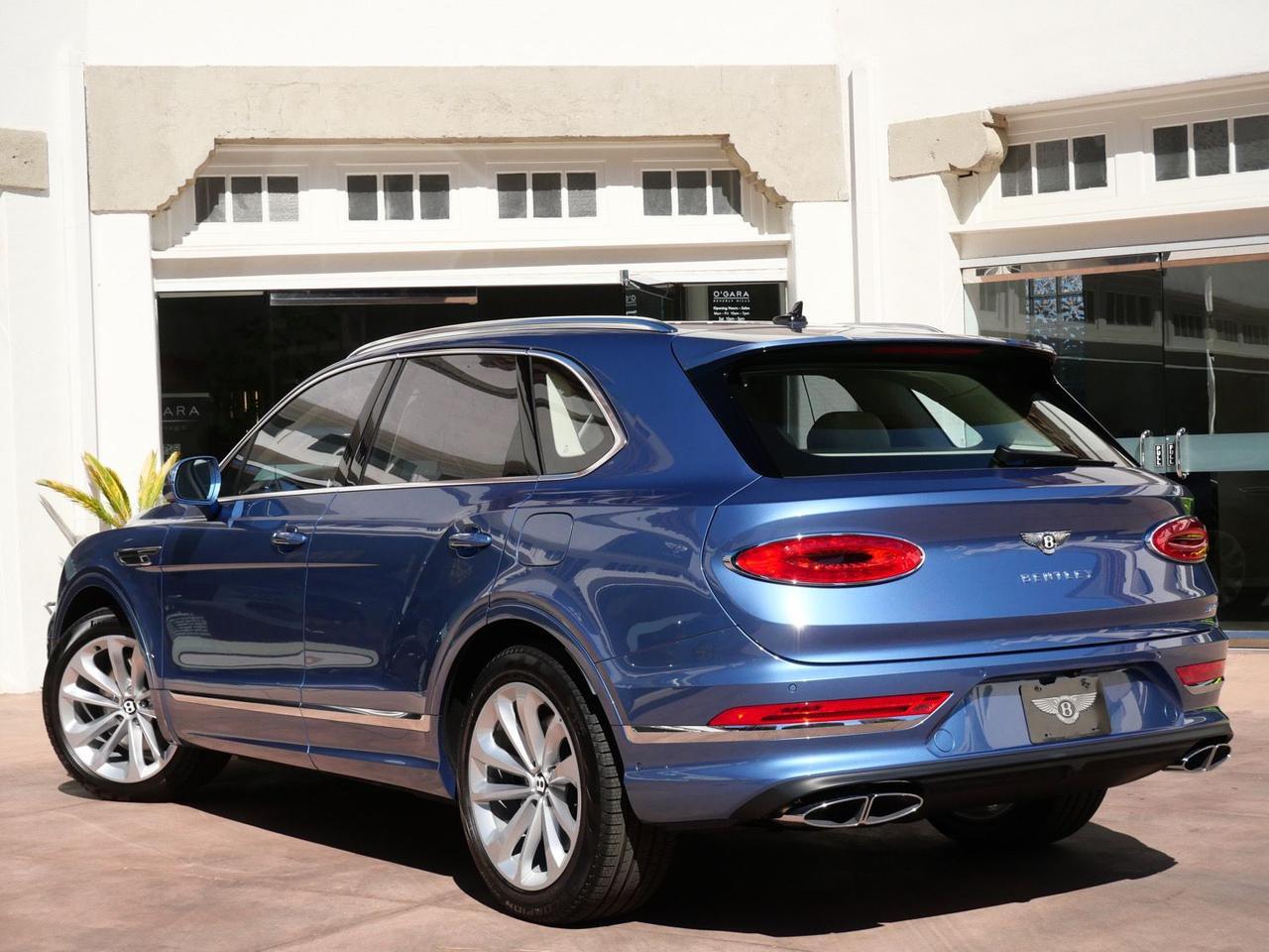 2025 Bentley Bentayga Hybrid V6