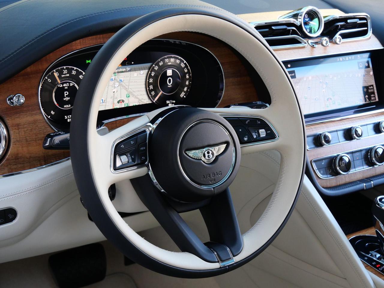 2025 Bentley Bentayga Hybrid V6 Lawrence KS