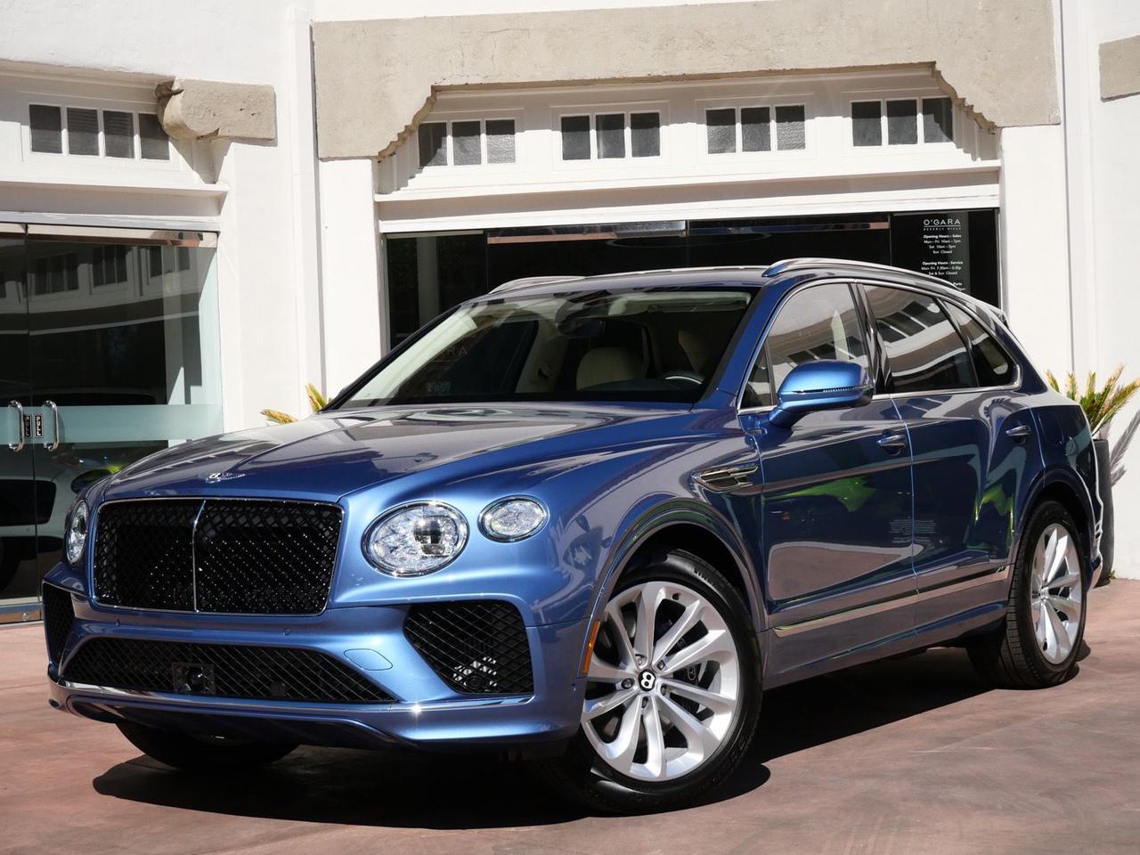 2025 Bentley Bentayga Hybrid V6 Lawrence KS