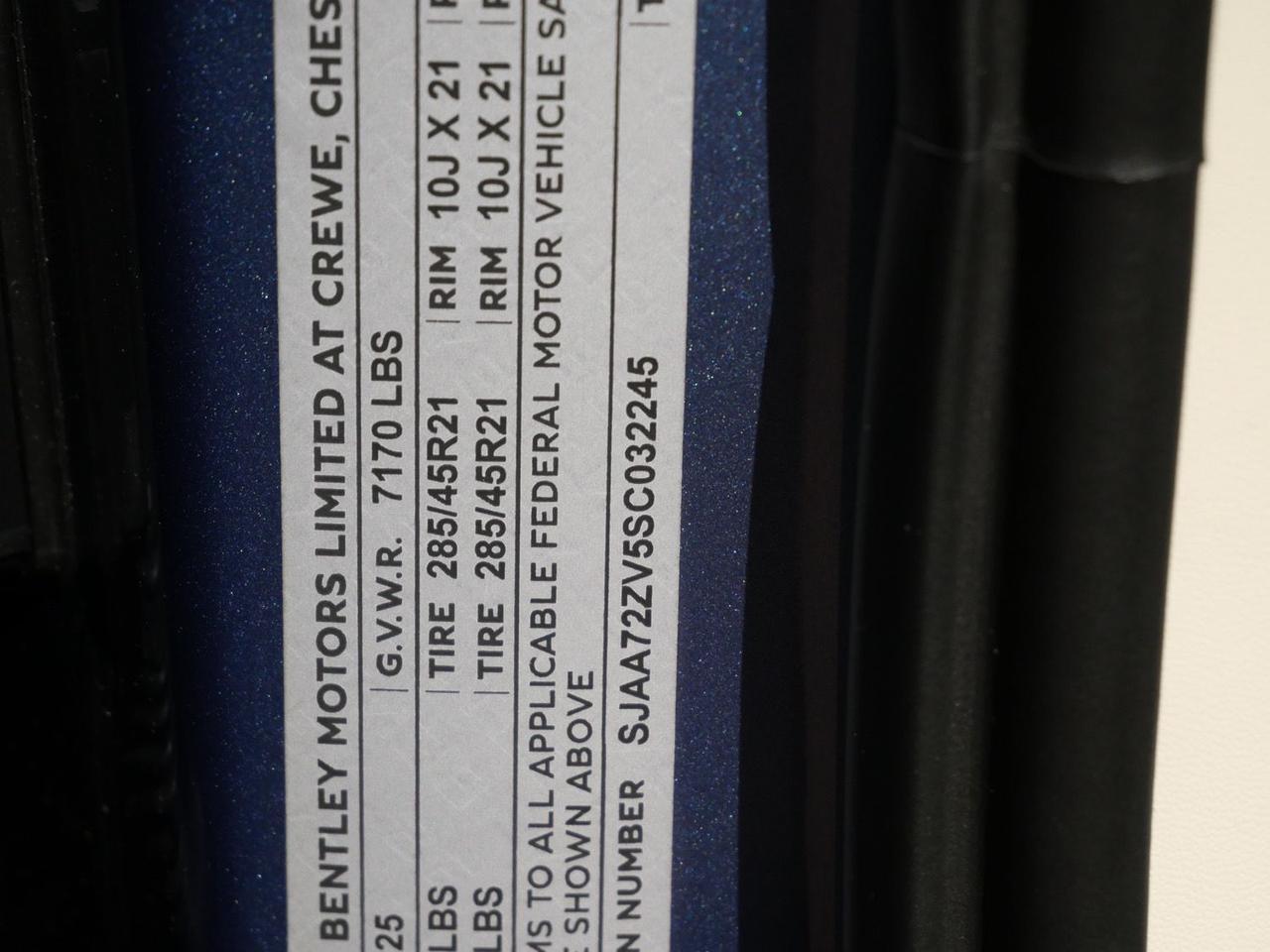 2025 Bentley Bentayga Hybrid V6 Lawrence KS