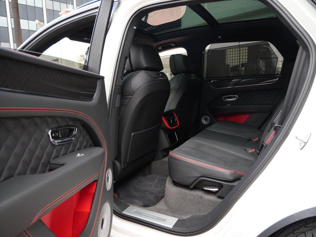 2025 Bentley Bentayga S Black Edition Lawrence KS