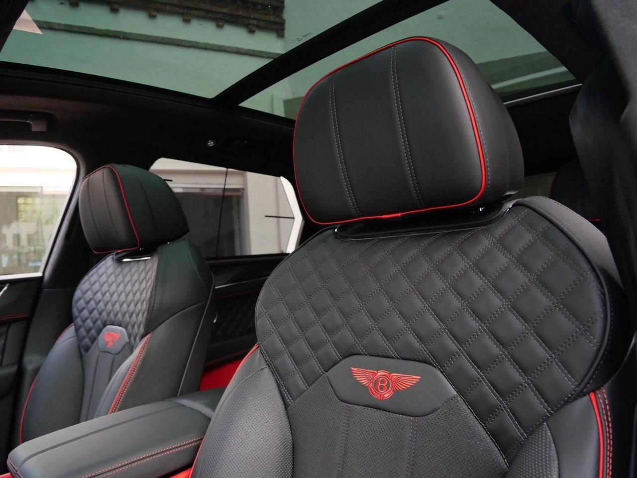 2025 Bentley Bentayga S Black Edition Lawrence KS