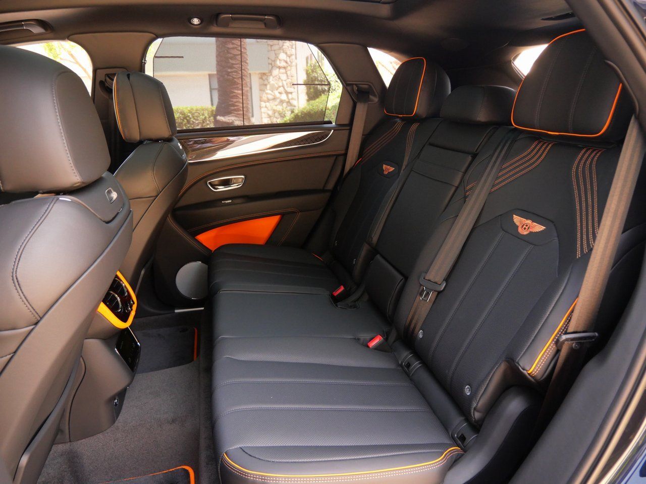 2025 Bentley Bentayga S Black Edition Lawrence KS