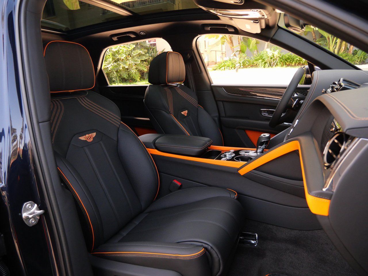 2025 Bentley Bentayga S Black Edition Lawrence KS