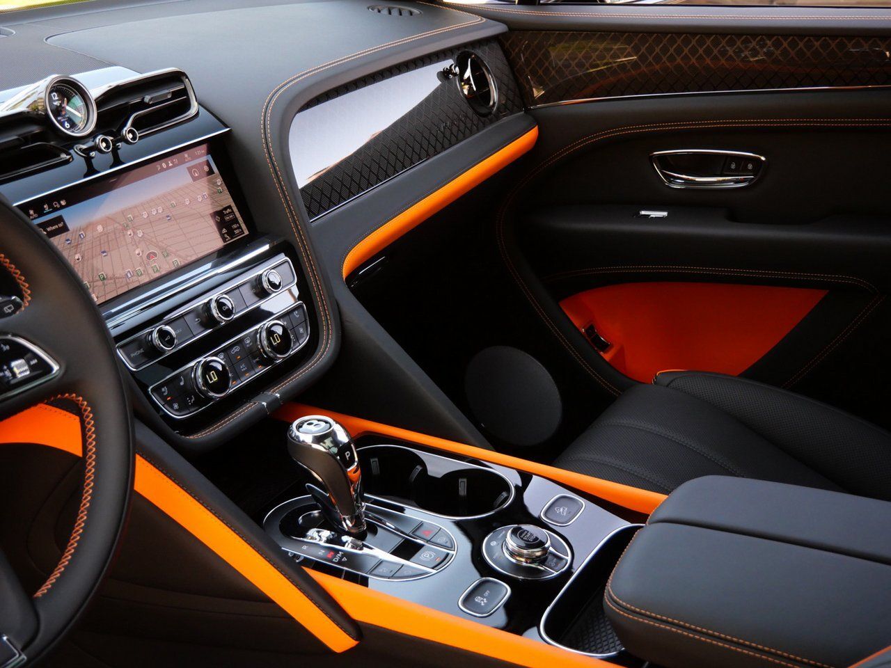 2025 Bentley Bentayga S Black Edition Lawrence KS