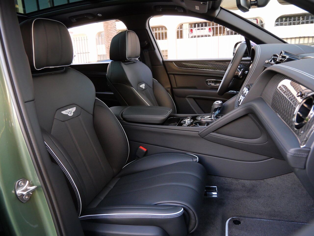 2025 Bentley Bentayga S Black Edition Lawrence KS