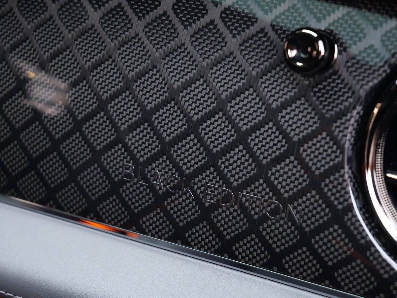 2025 Bentley Bentayga S Black Edition Lawrence KS