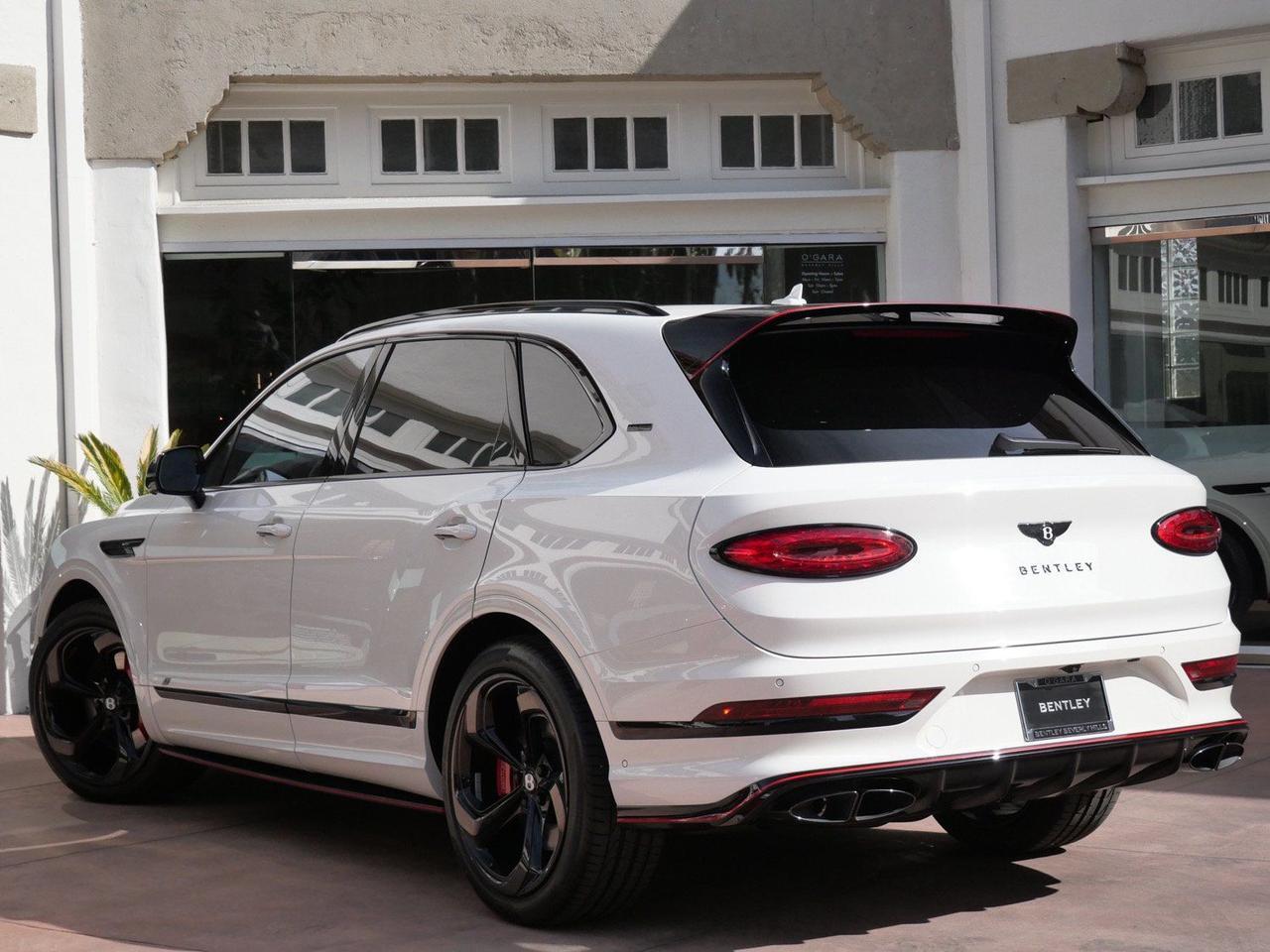 2025 Bentley Bentayga S Black Edition Lawrence KS