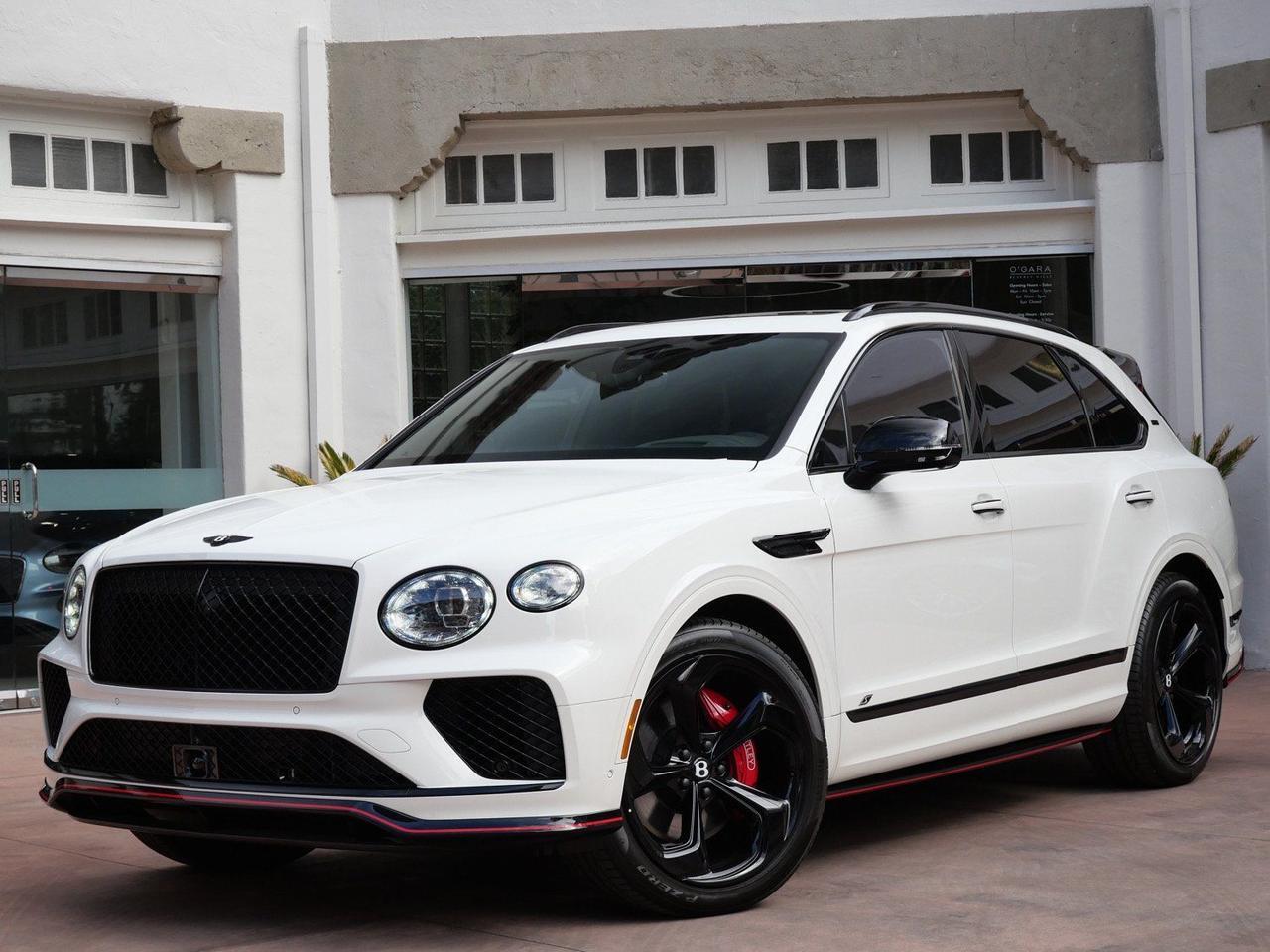 2025 Bentley Bentayga S Black Edition Lawrence KS