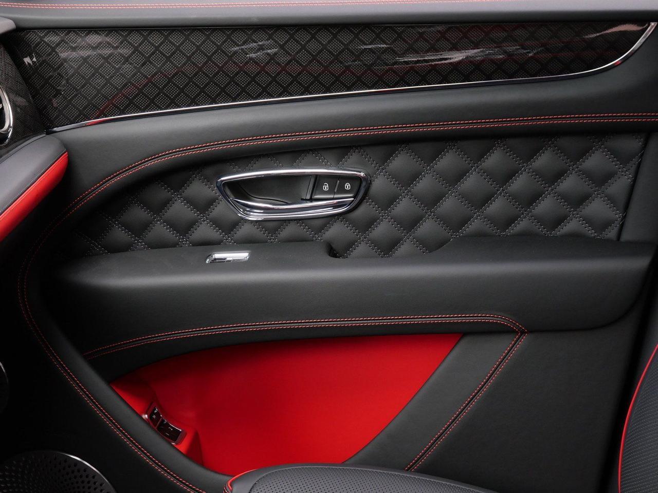 2025 Bentley Bentayga S Black Edition Lawrence KS