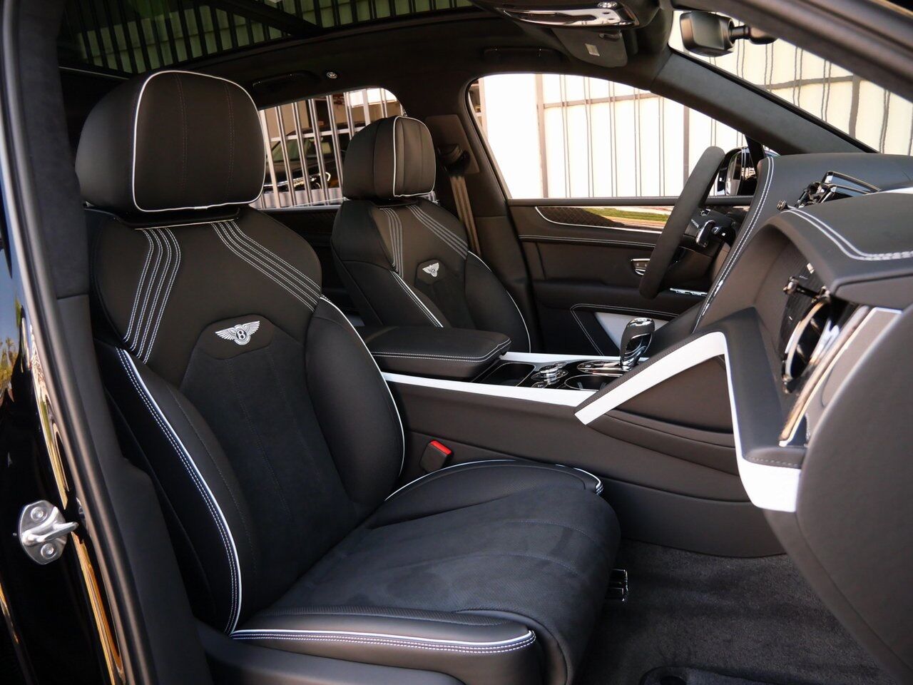 2025 Bentley Bentayga S Black Edition Lawrence KS