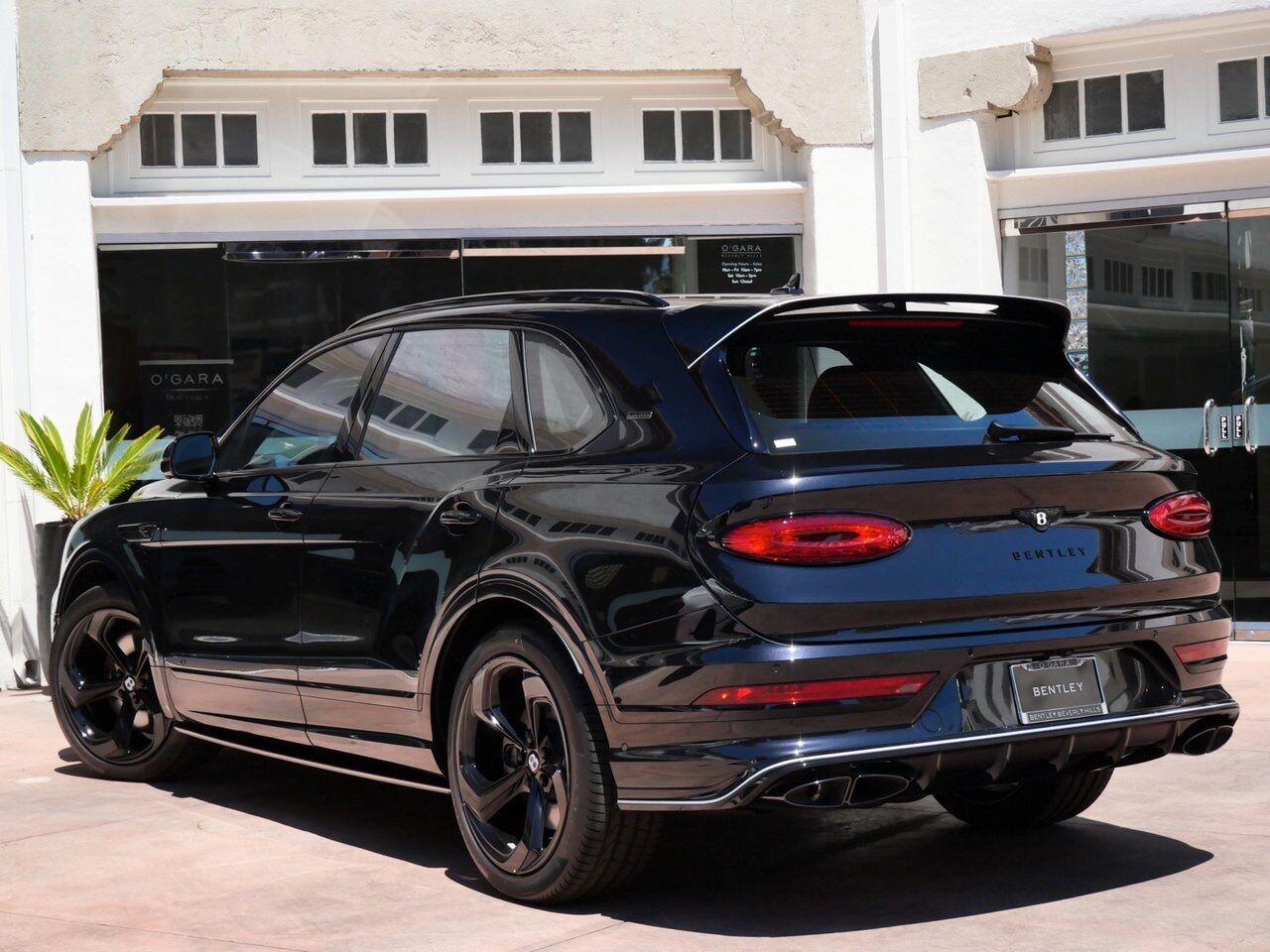 2025 Bentley Bentayga S Black Edition Lawrence KS