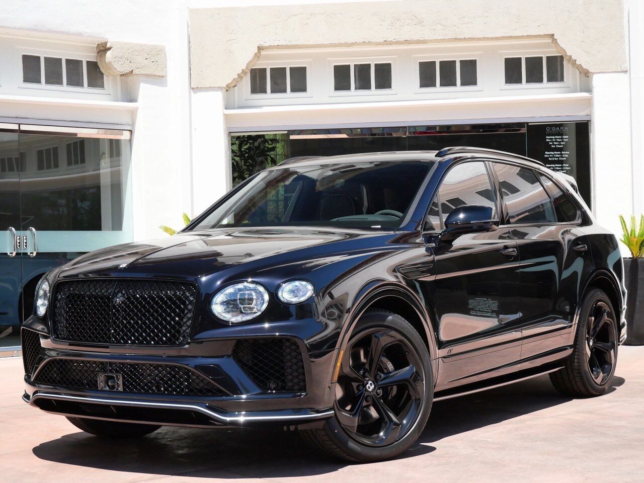 2025 Bentley Bentayga S Black Edition Lawrence KS