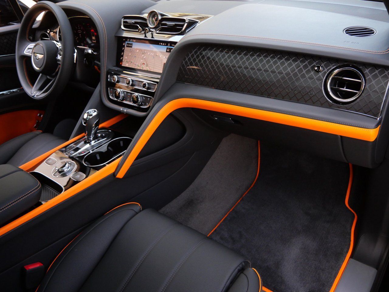 2025 Bentley Bentayga S Black Edition Lawrence KS