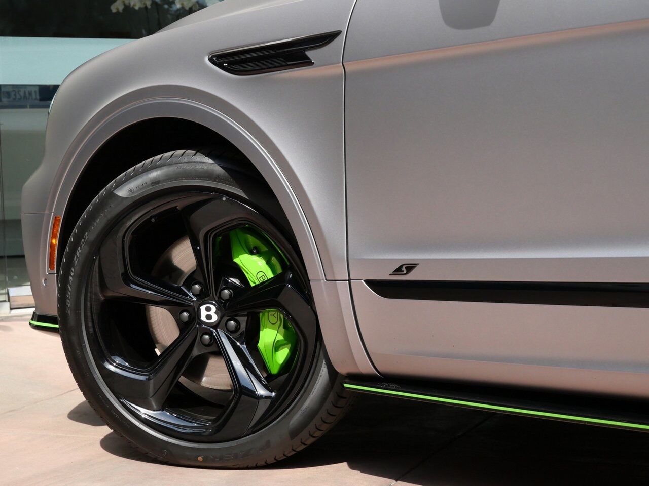 2025 Bentley Bentayga S Black Edition Lawrence KS