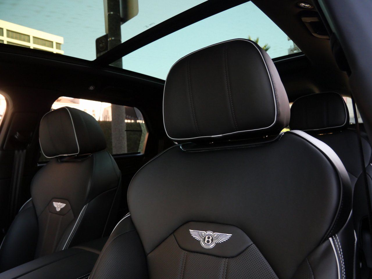 2025 Bentley Bentayga S Black Edition S Black Edition Lawrence KS