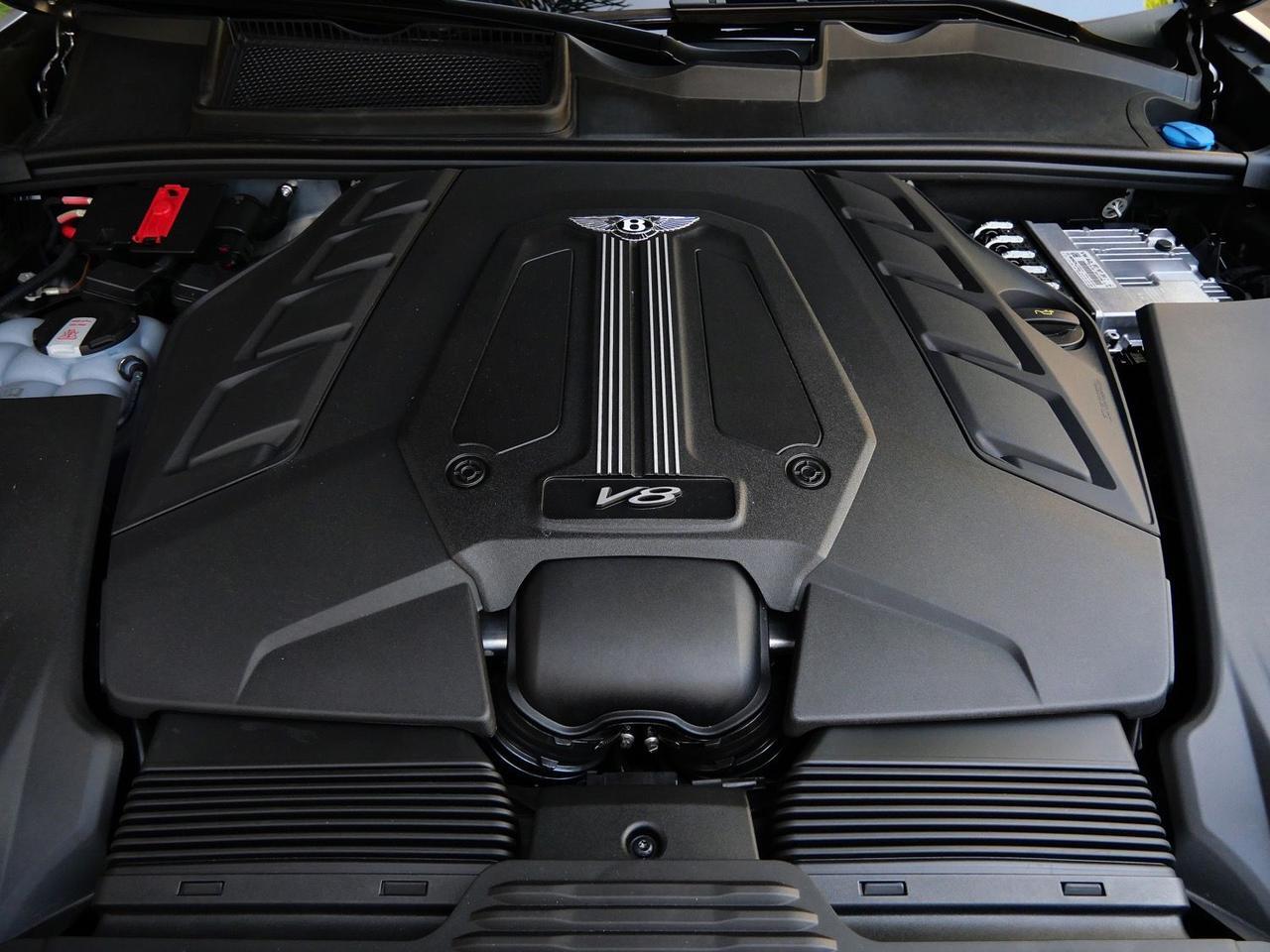 2025 Bentley Bentayga S Black Edition S Black Edition Lawrence KS