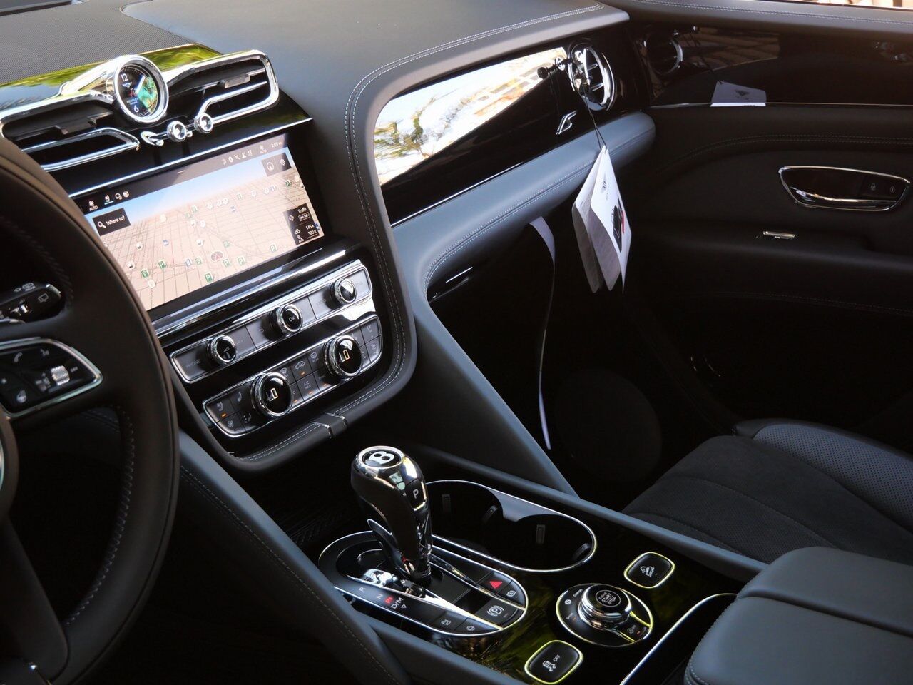 2025 Bentley Bentayga S Lawrence KS