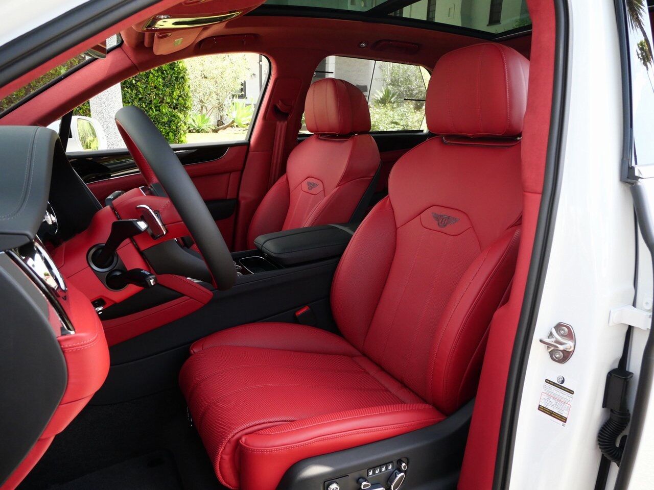 2025 Bentley Bentayga V8 Lawrence KS