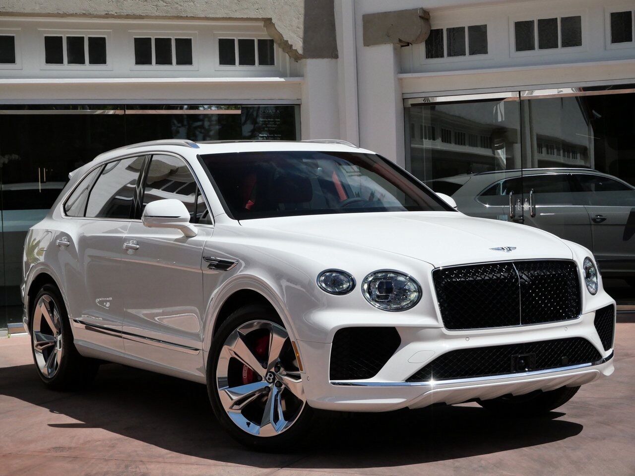 2025 Bentley Bentayga V8 Lawrence KS