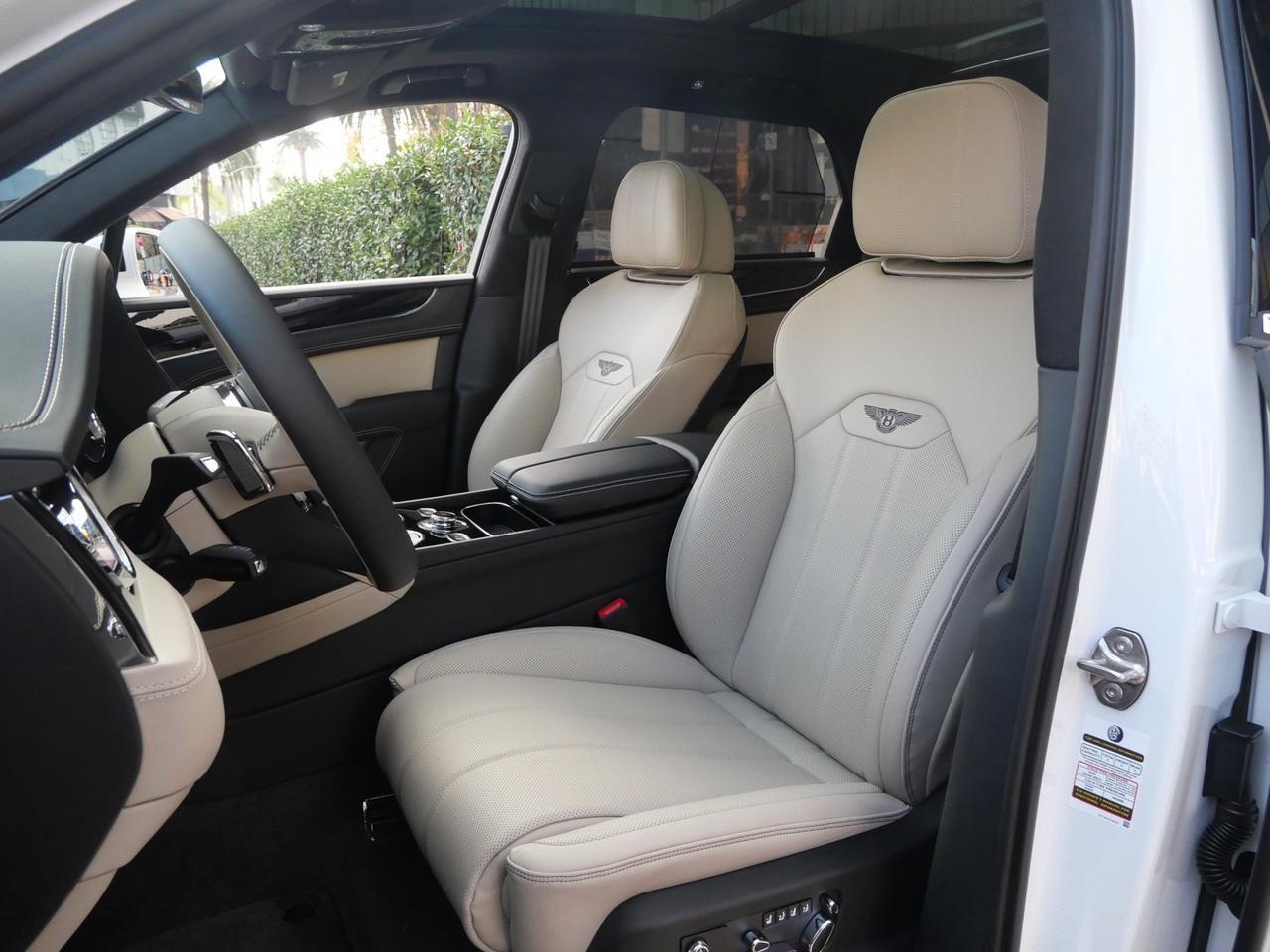 2025 Bentley Bentayga V8 Lawrence KS