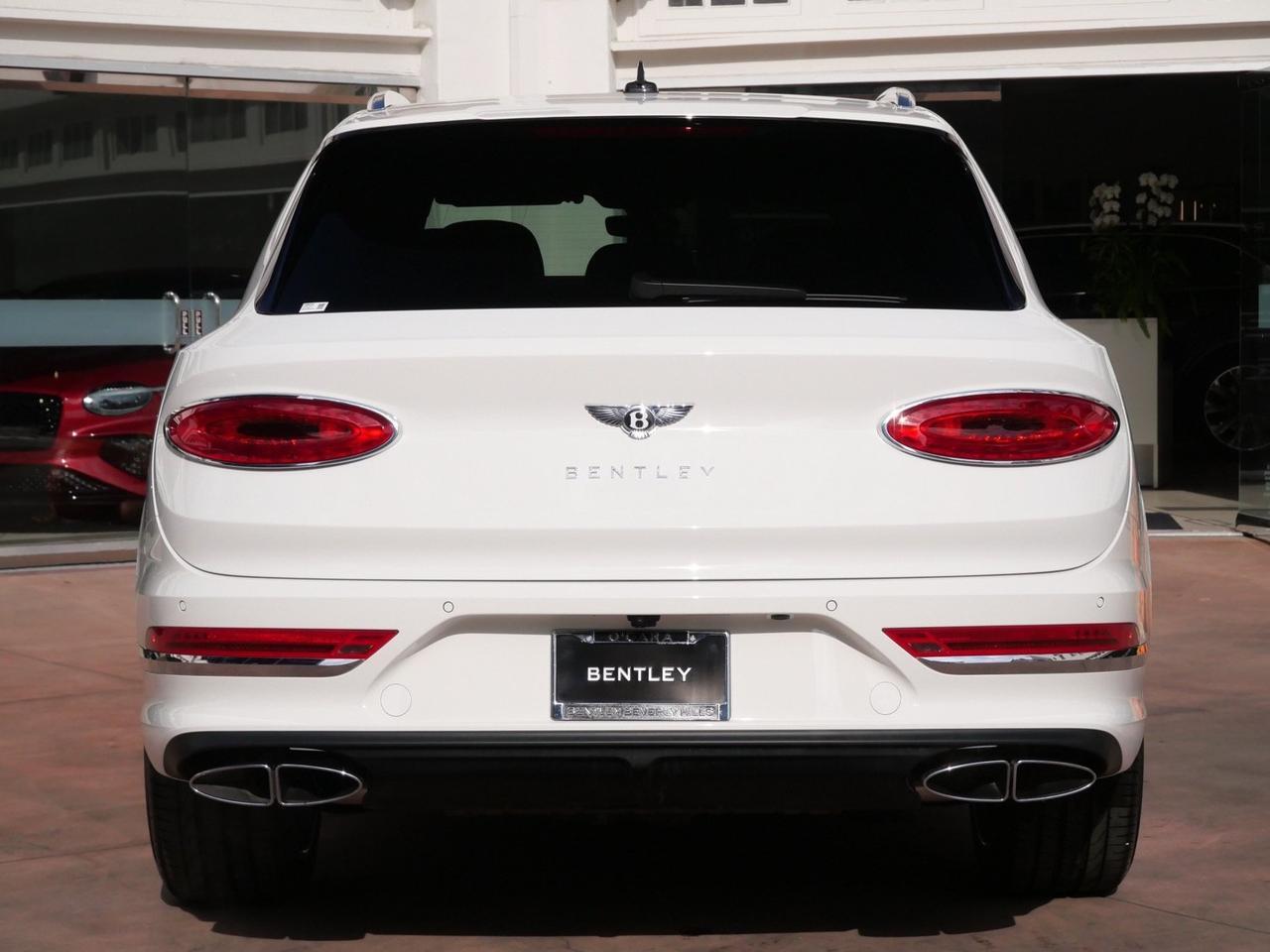 2025 Bentley Bentayga V8 Lawrence KS