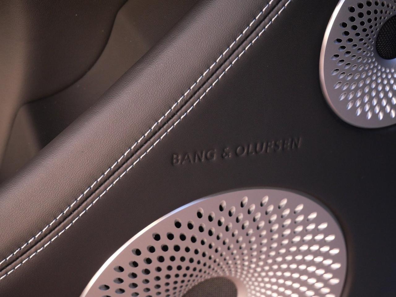 2025 Bentley Bentayga V8 Lawrence KS