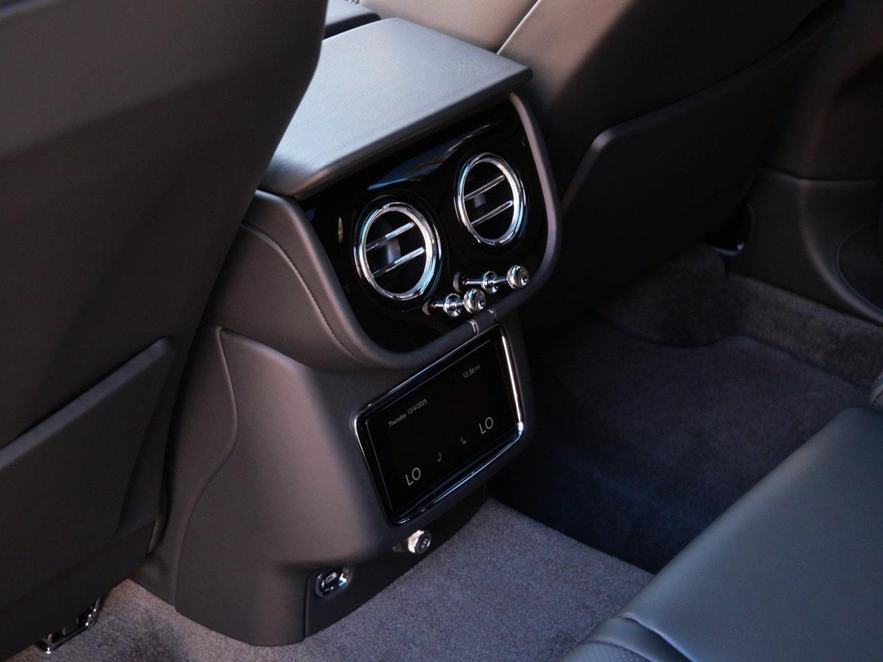 2025 Bentley Bentayga V8 Lawrence KS