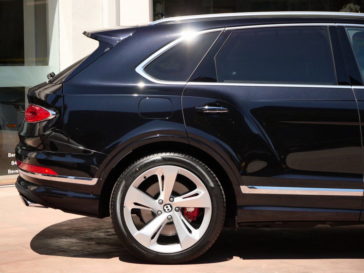 2025 Bentley Bentayga V8 Lawrence KS