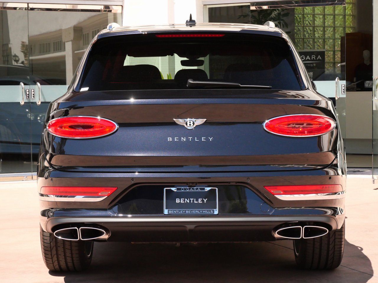2025 Bentley Bentayga V8 Lawrence KS