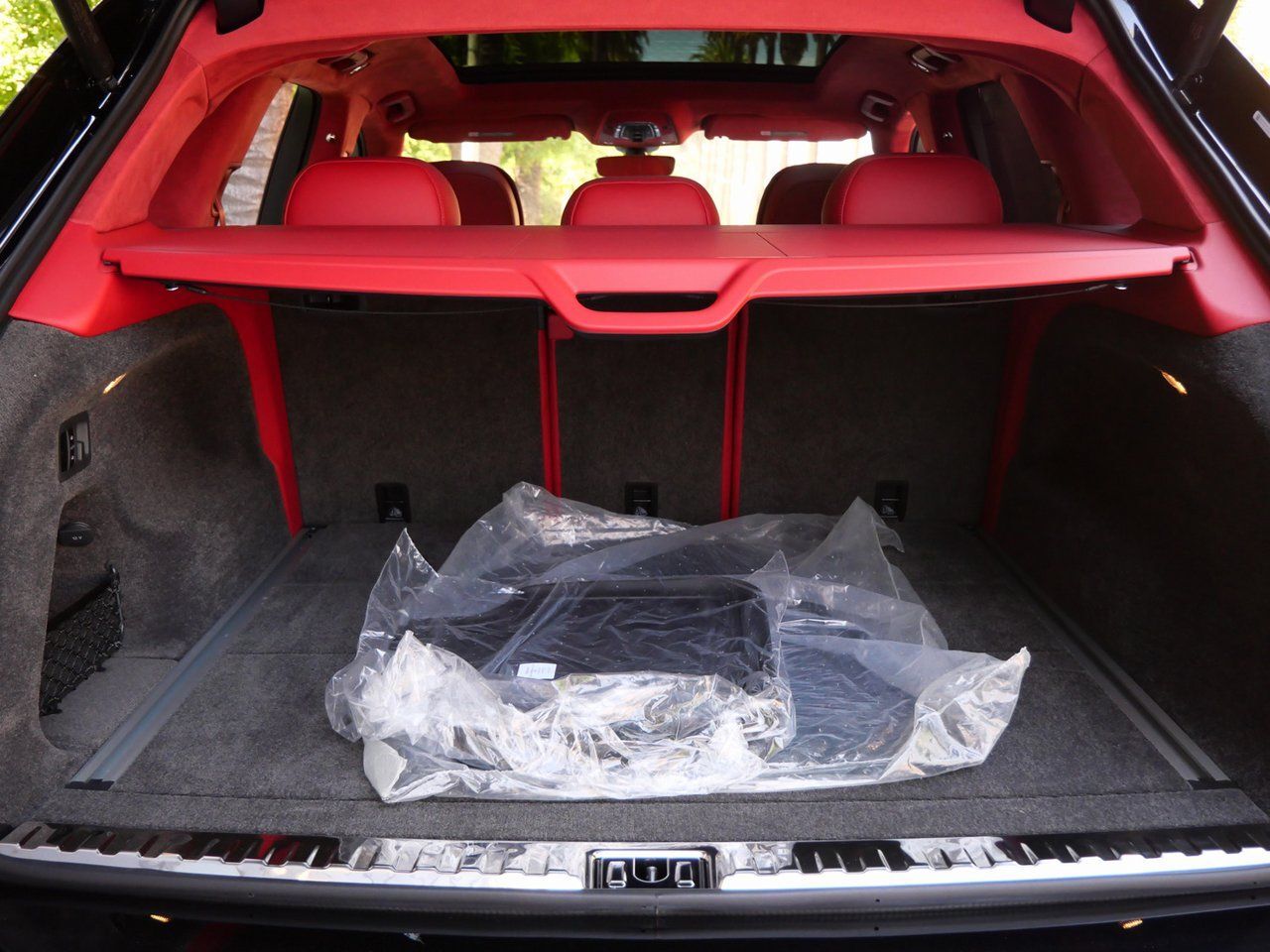 2025 Bentley Bentayga V8 Lawrence KS