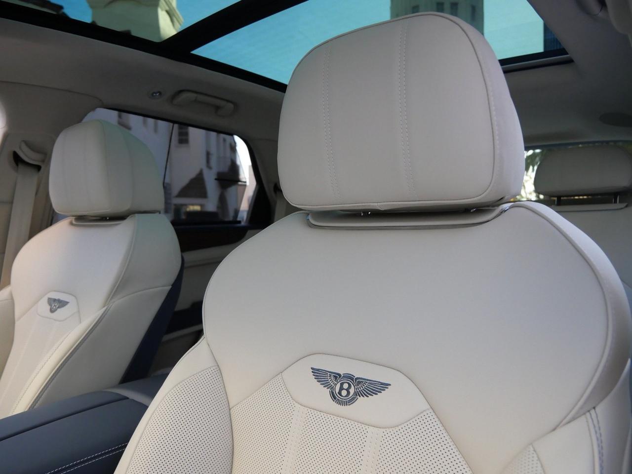 2025 Bentley Bentayga V8 Lawrence KS