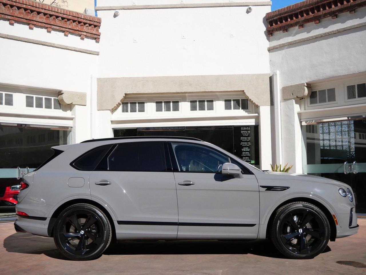 2025 Bentley Bentayga V8 Lawrence KS