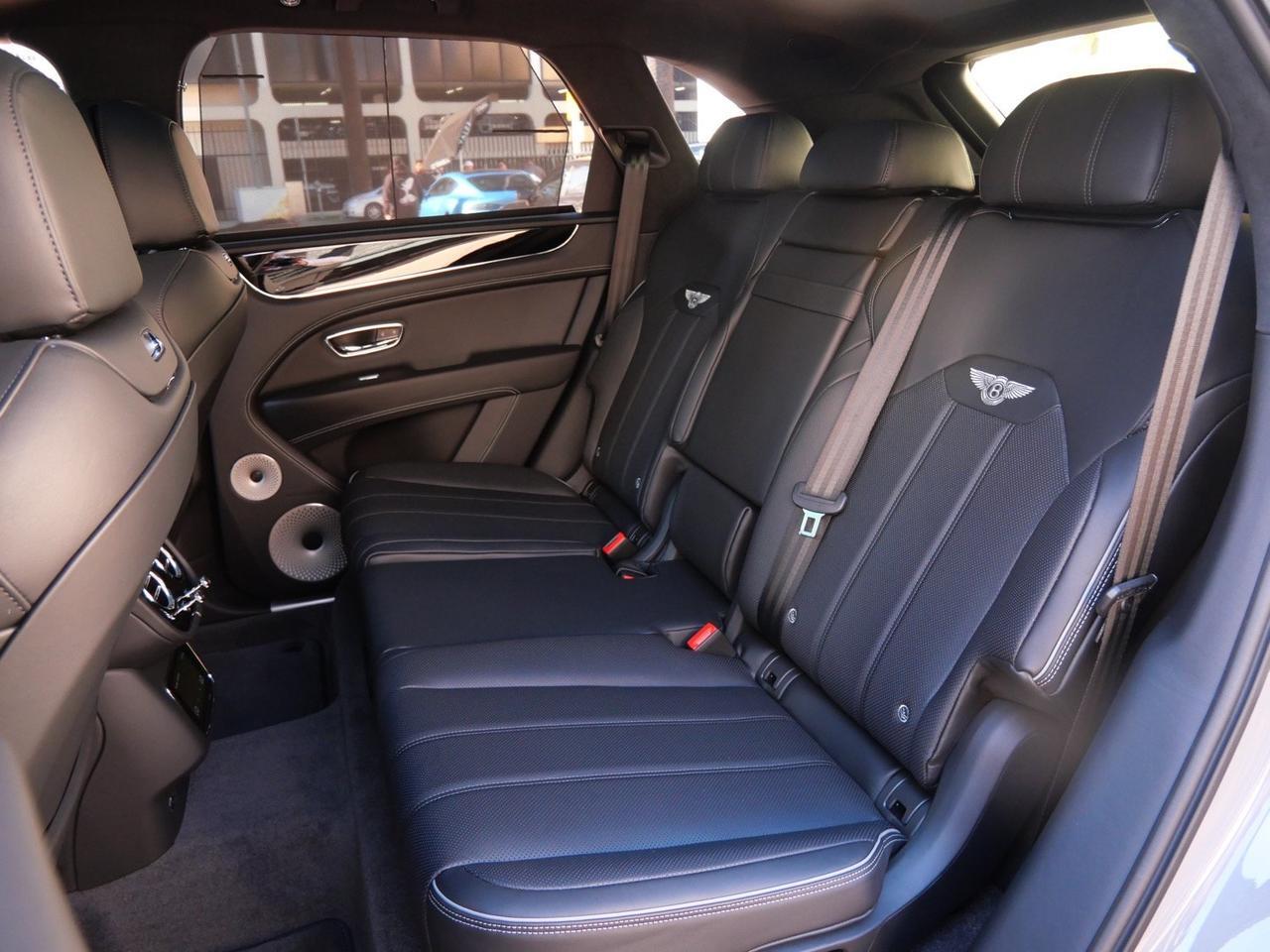 2025 Bentley Bentayga V8 Lawrence KS