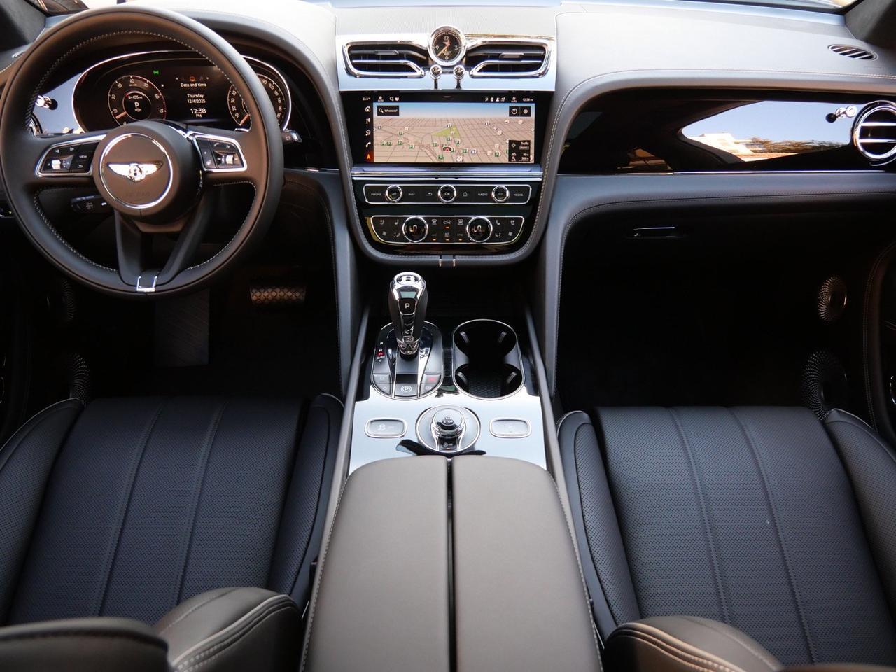 2025 Bentley Bentayga V8 Lawrence KS