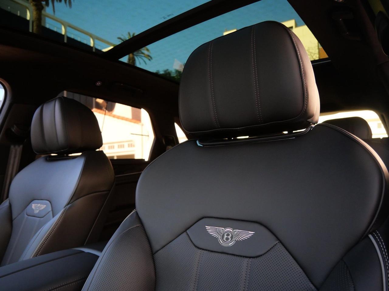 2025 Bentley Bentayga V8 Lawrence KS