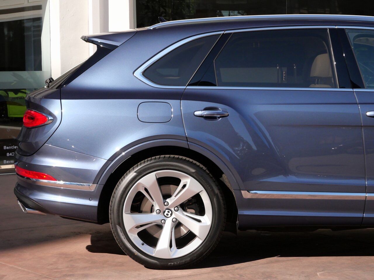 2025 Bentley Bentayga V8 Lawrence KS