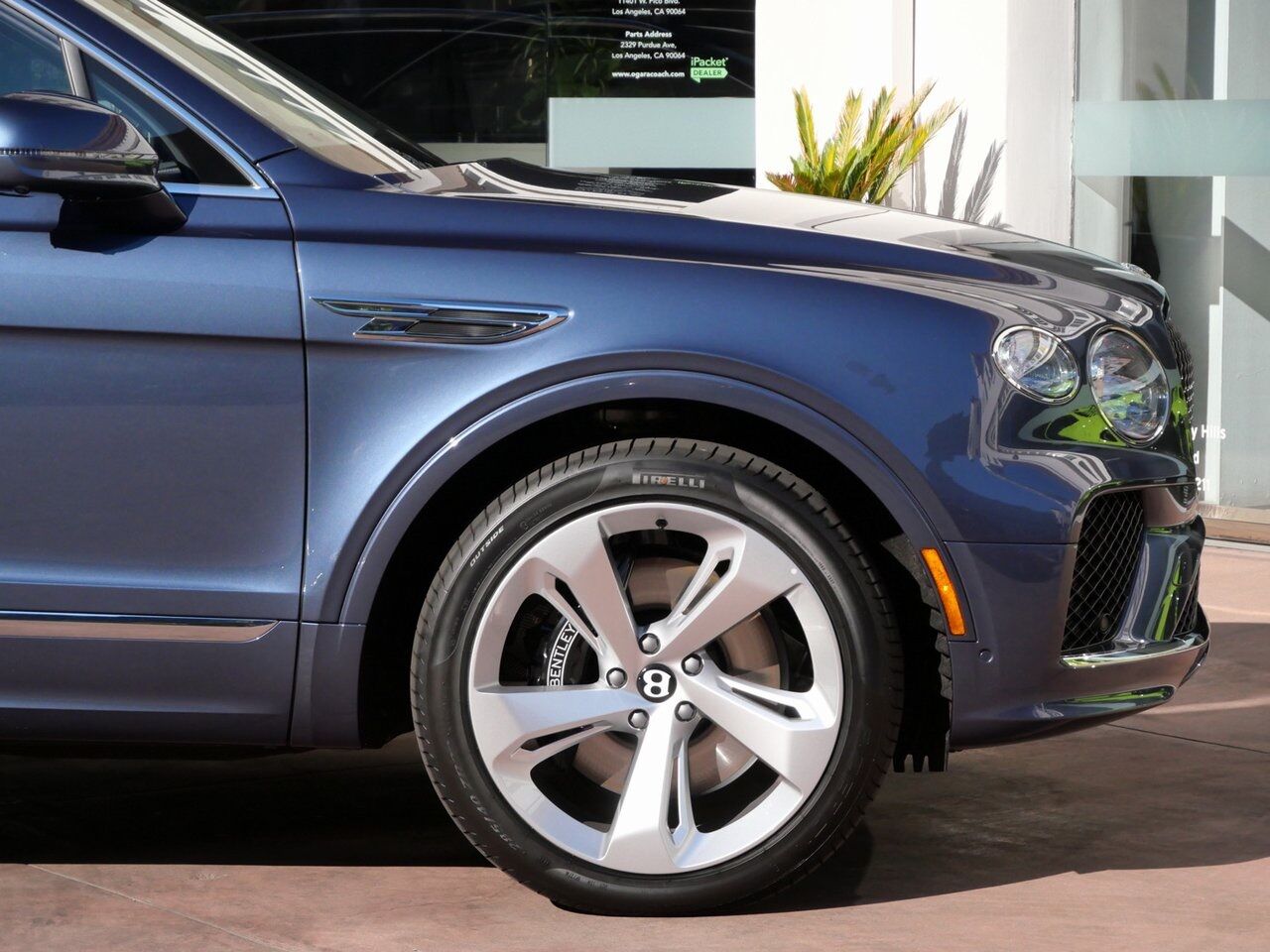 2025 Bentley Bentayga V8 Lawrence KS