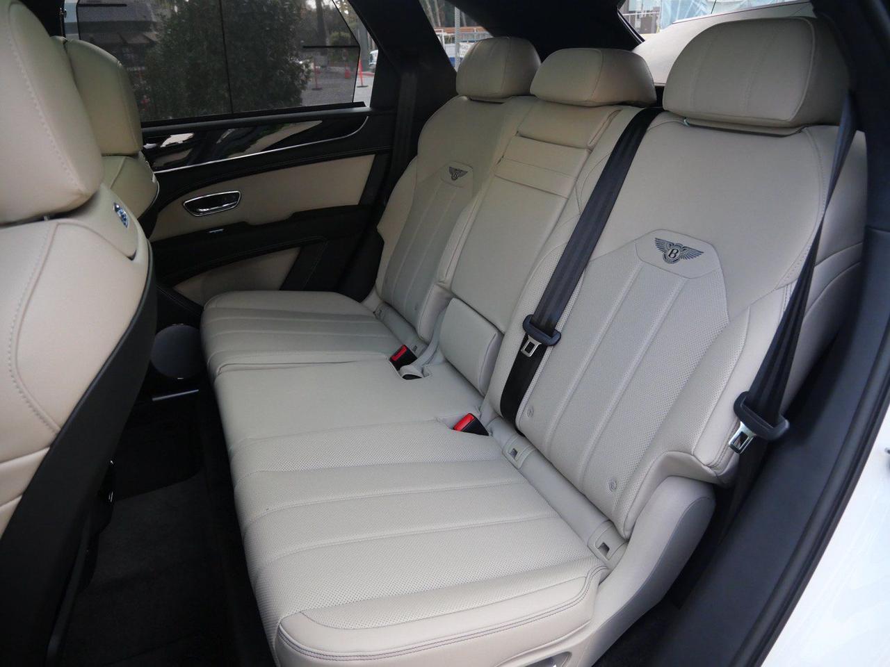 2025 Bentley Bentayga V8 V8 Lawrence KS