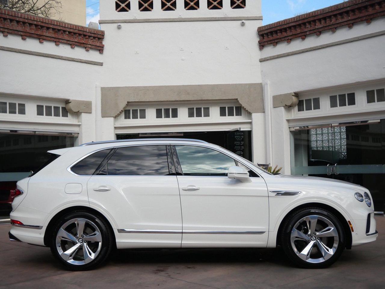 2025 Bentley Bentayga V8 V8 Lawrence KS