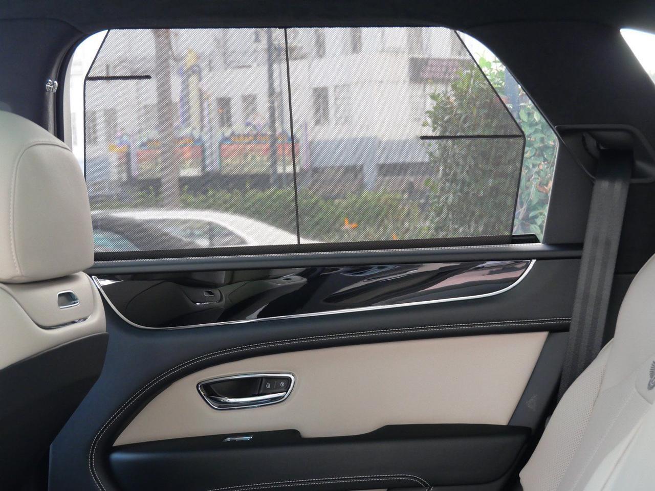 2025 Bentley Bentayga V8 V8 Lawrence KS