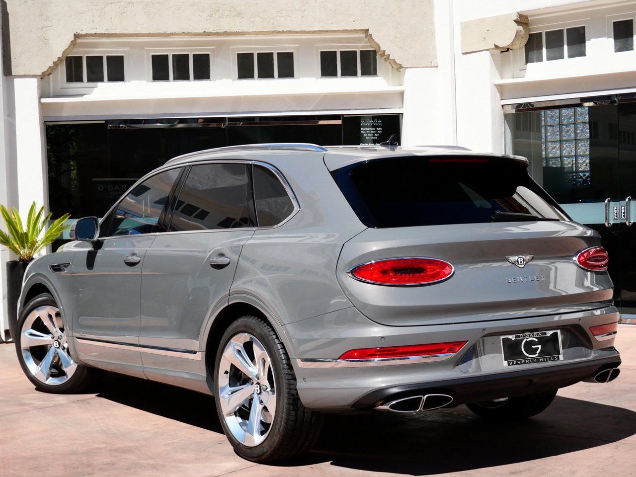 2025 Bentley Bentayga V8 V8